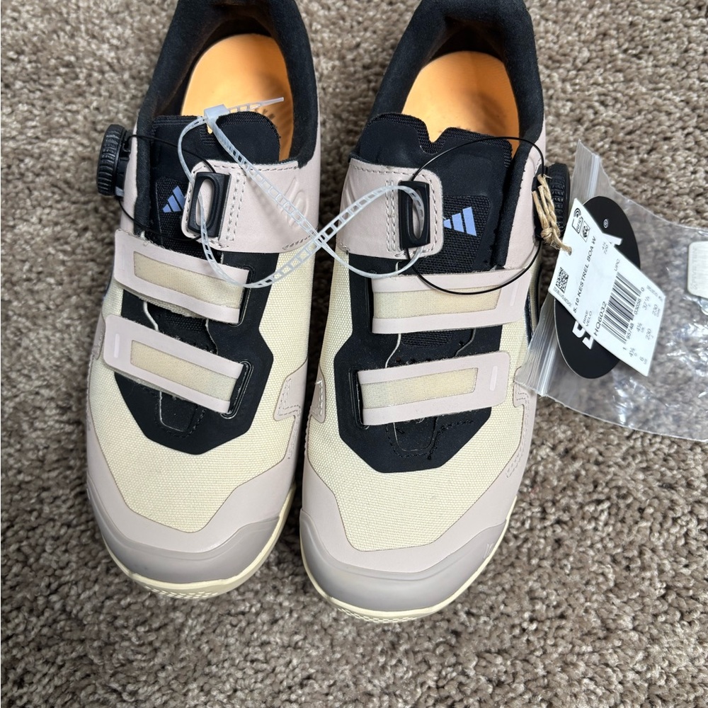Newadidas Women’s 4.5 Five Ten Kestrel BOA Mountain Bike Shoes ‘Sand Strata’NWT